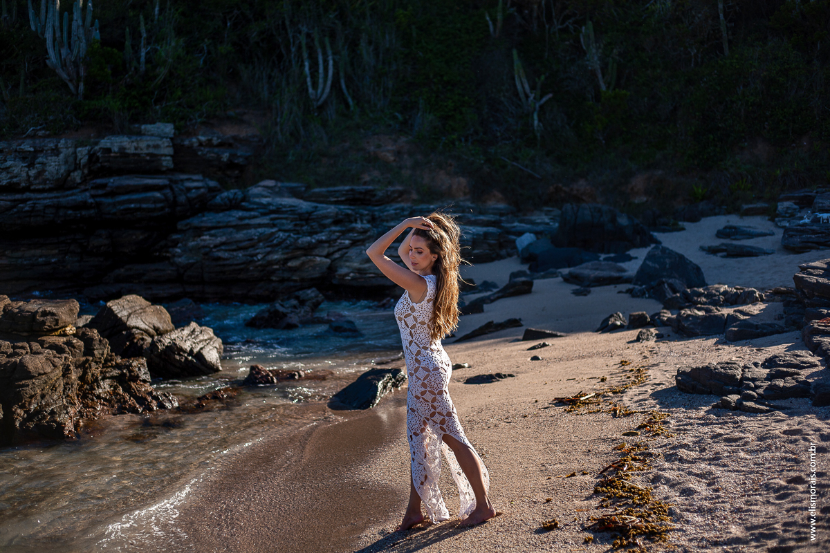 ensaio fotográfico feminino na Praia da Foca em Búzios - RJ