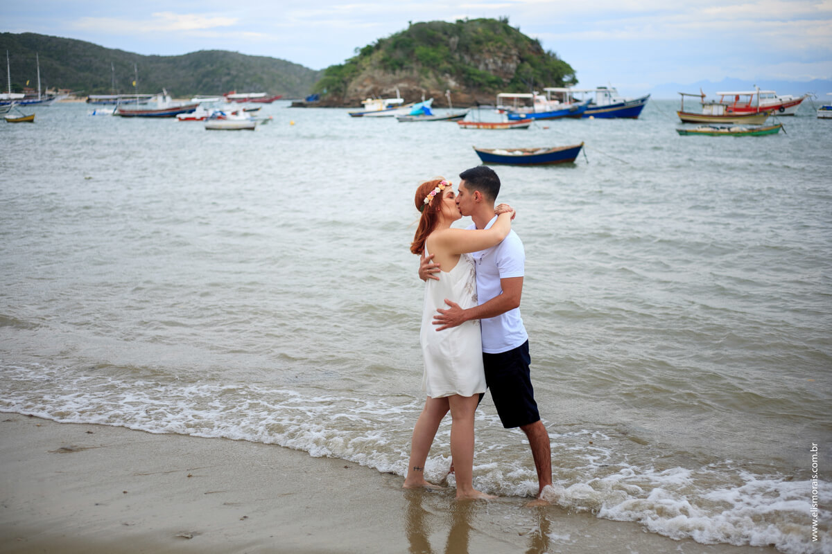 beijo na praia do canto