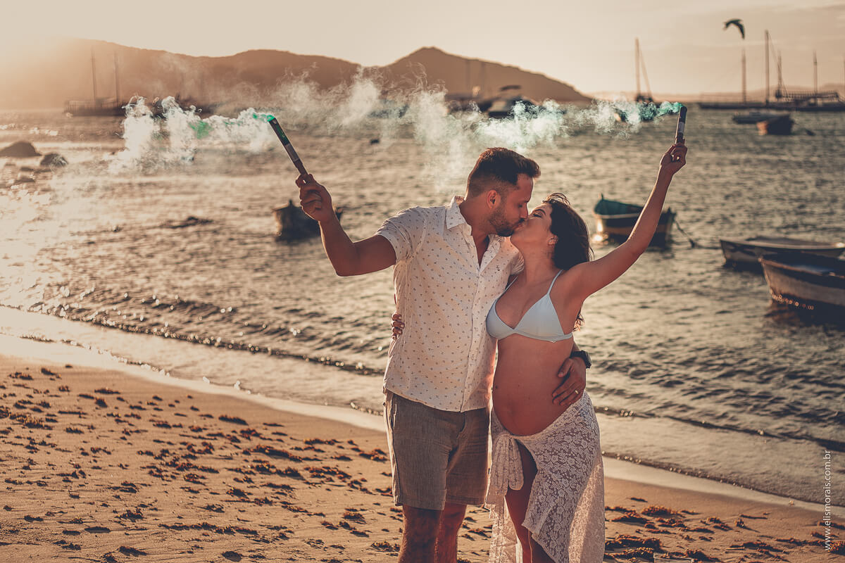 ensaio fotográfico gestante na Orla Bardot em Búzios - RJ