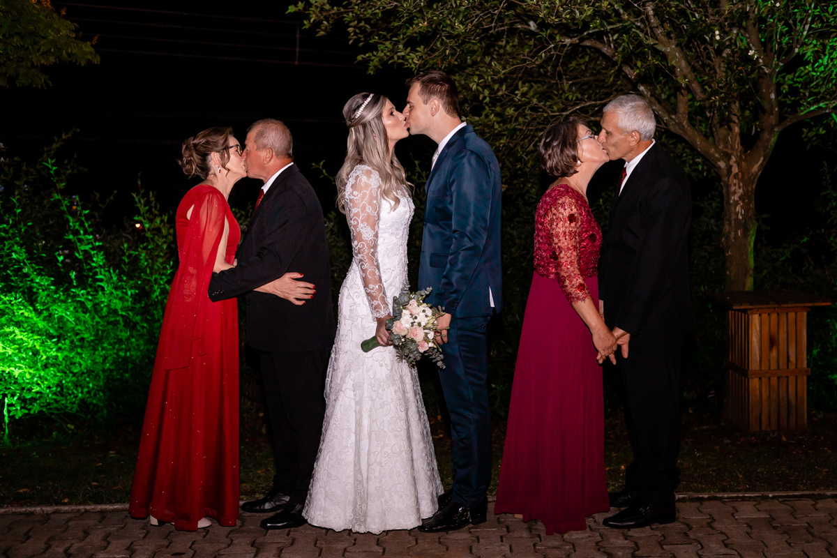 Fotografia de Casamento - Fotógrafa de Casamento - Vanessa Cristina Fotografia - Encantado RS Igreja Matriz São Pedro de Encantado e recepção Vivenda Altos da Glória