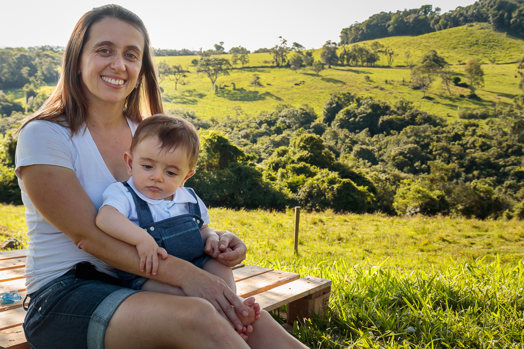 Ensaio Fotográfico Infantil Fotografia Infantil no Rancho Morro Alto Roca Sales com a Fotógrafa Vanessa Cristina de Vanessa Cristina Fotografia