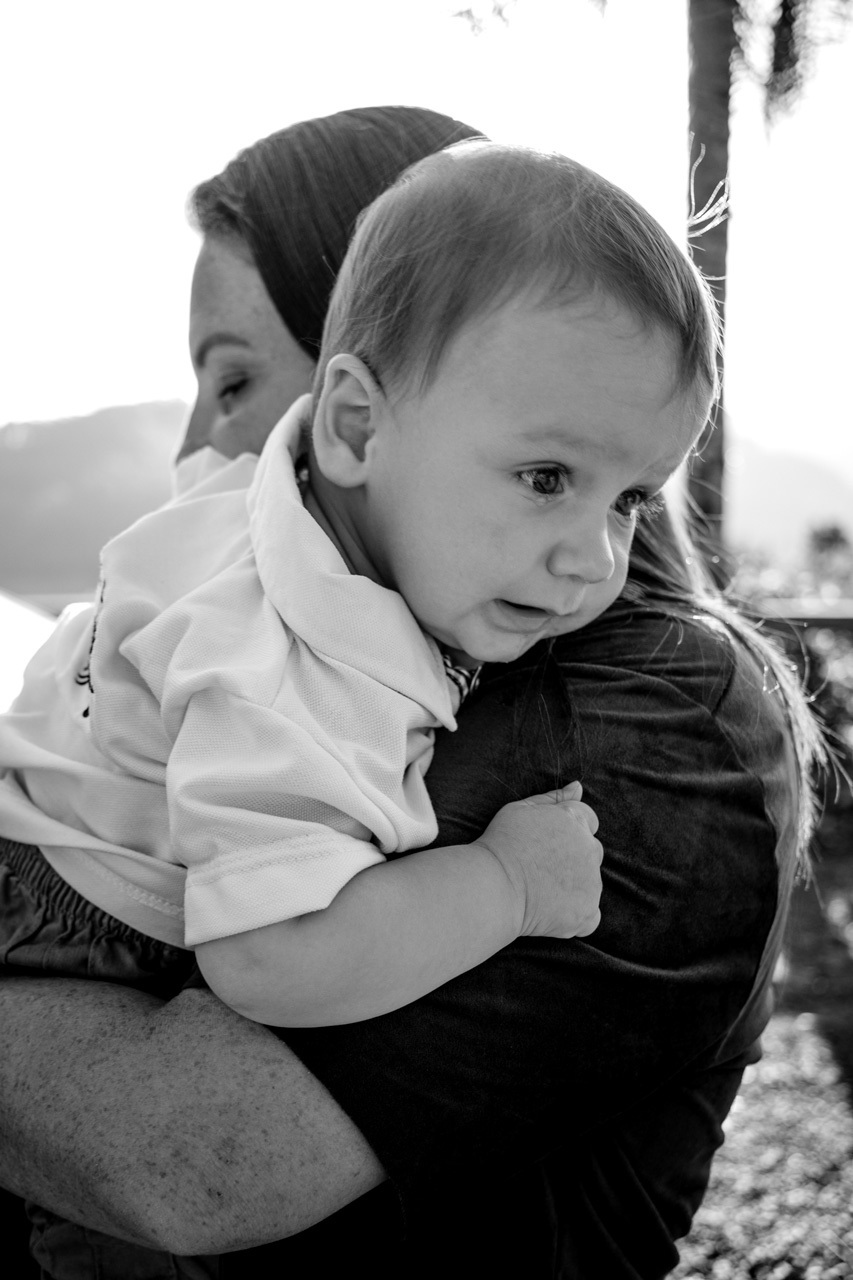 Fotografia de família Ensaio fotográfico de família fotografia mãe e filho na Equoterapia Abraço Forte em Encantado RS com a fotógrafa Vanessa Cristina Fotografia