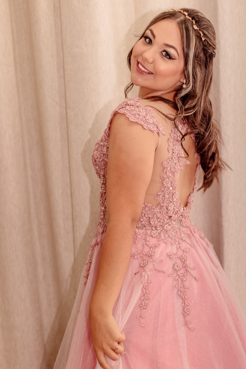 Fotografia feminina Fotografia feminina de 15 anos Festa de Debutante ensaio de 15 anos festa de 15 anos em Encantado por Vanessa Cristina Fotografia