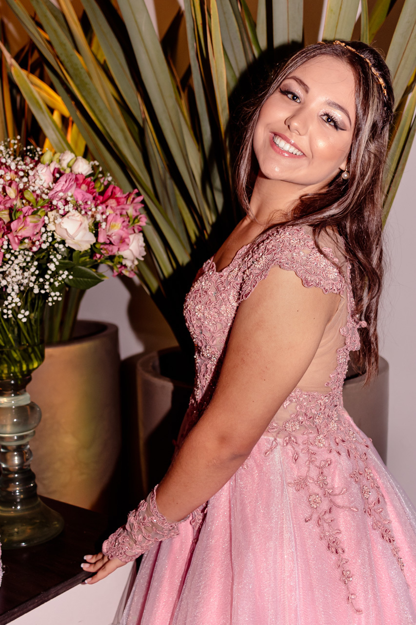 Fotografia feminina Fotografia feminina de 15 anos Festa de Debutante ensaio de 15 anos festa de 15 anos em Encantado por Vanessa Cristina Fotografia