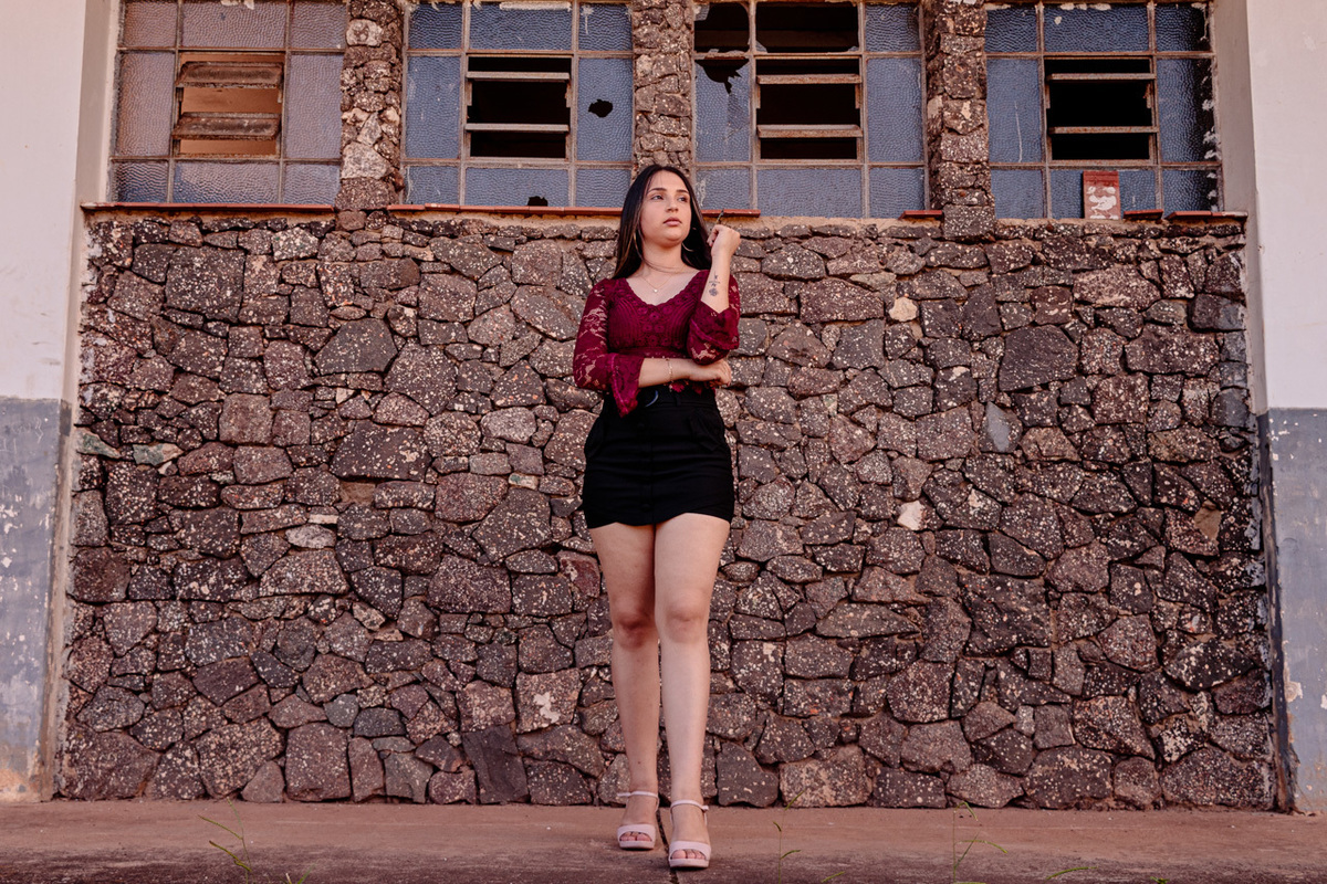 Fotografia em Roca Sales - Fotografia feminina Ensaio fotográfico na estação férrea de Roca Sales Fotógrafa em Roca Sales com a fotógrafa Vanessa Cristina Fotografia