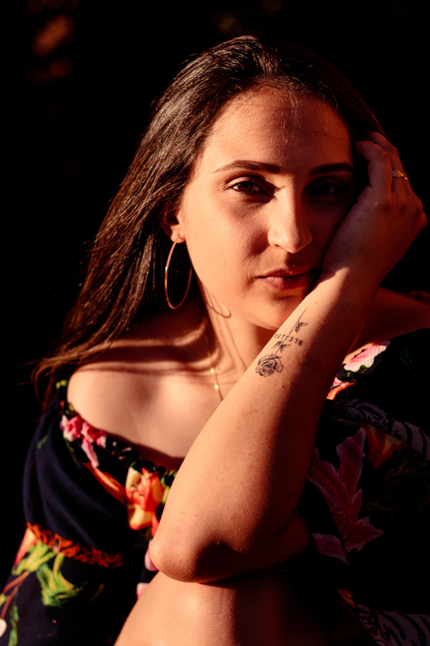 Fotografia em Roca Sales - Fotografia feminina Ensaio fotográfico na estação férrea de Roca Sales Fotógrafa em Roca Sales com a fotógrafa Vanessa Cristina Fotografia