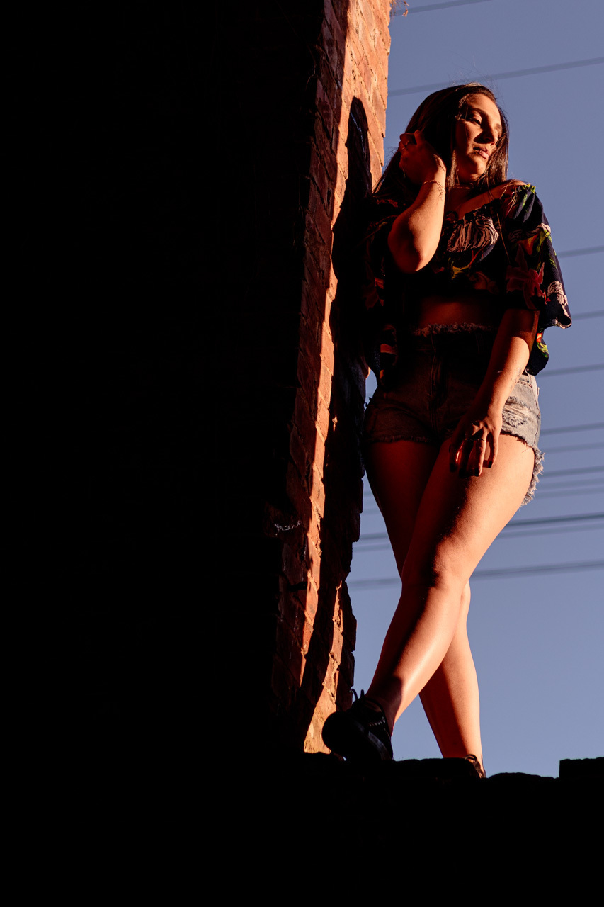 Fotografia em Roca Sales - Fotografia feminina Ensaio fotográfico na estação férrea de Roca Sales Fotógrafa em Roca Sales com a fotógrafa Vanessa Cristina Fotografia