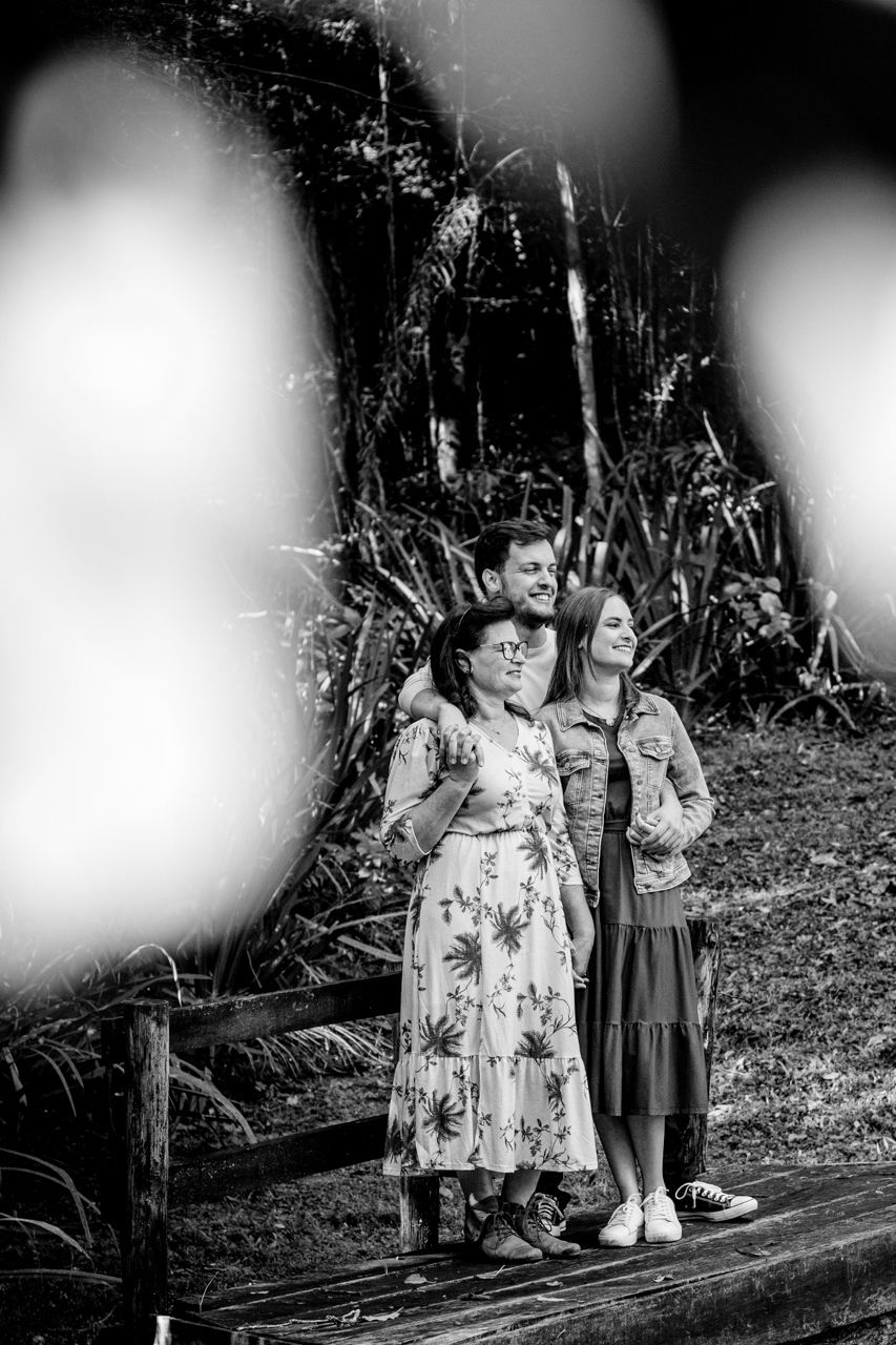 Ensaio fotográfico mãe e filhos fotografia de família com a fotógrafa de família Vanessa Cristina Fotografia de Encantado em Travesseiro Vale do Taquari
