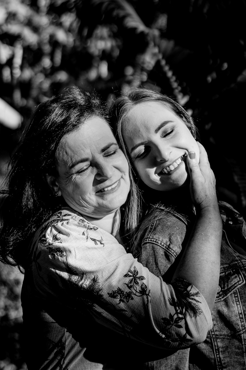 Ensaio fotográfico mãe e filhos fotografia de família com a fotógrafa de família Vanessa Cristina Fotografia de Encantado em Travesseiro Vale do Taquari