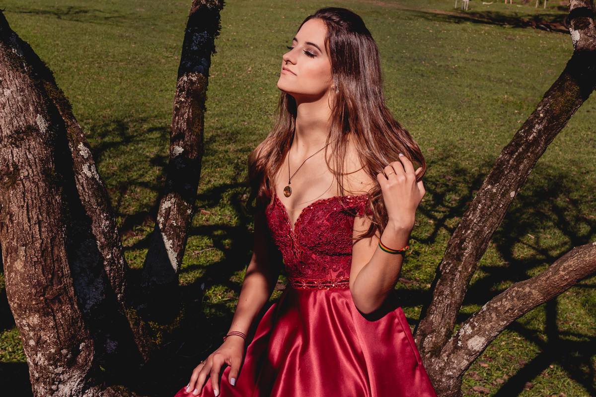 Ensaio fotográfico de 15 anos Book de 15 anos 15th clássico atemporal em Arroio do Meio no Refúgio Heimatland com a fotógrafa de Encantado Vanessa Cristina Fotografia