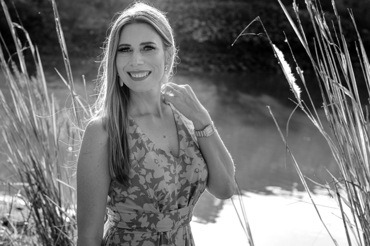 Ensaio fotográfico feminino - fotografia feminina - ensaio pessoal com a fotógrafa Vanessa Cristina Fotografia em Encantado RS na Lagoa da Garibaldi 