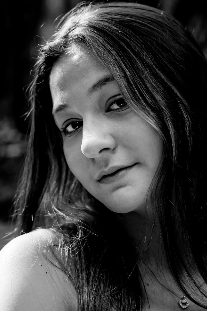 Ensaio de 15 anos - Fotografia de 15 anos - Book de 15 anos com a fotógrafa Vanessa Cristina Fotografia no Paraíso das Pedras em Nova Bréscia 