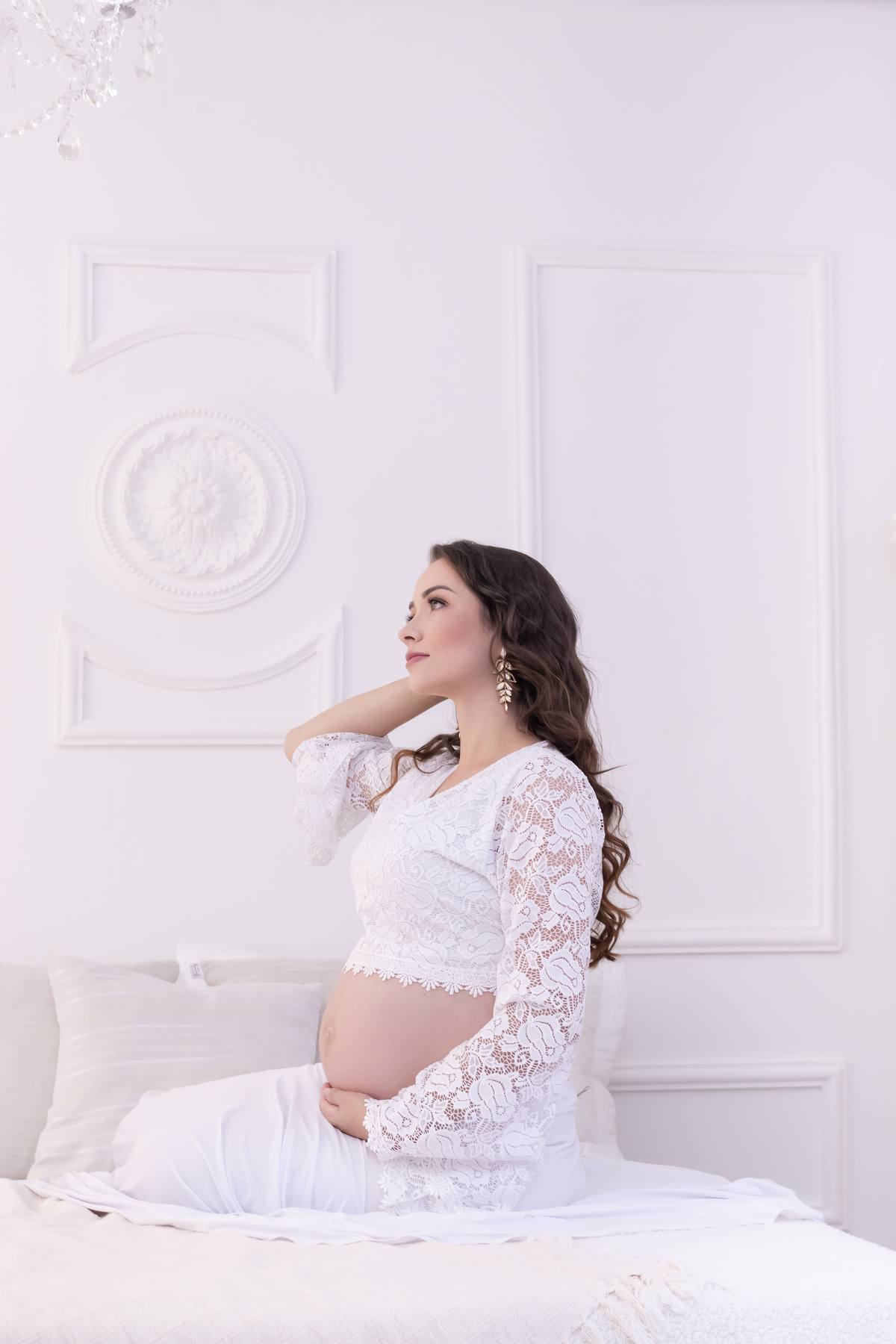 Ensaio da gestante Luana no estúdio. Fotografo em londrina especializado em ensaios de gestantes. Momento registrado pela fotografa Giscellayne - Gy Fotografia.