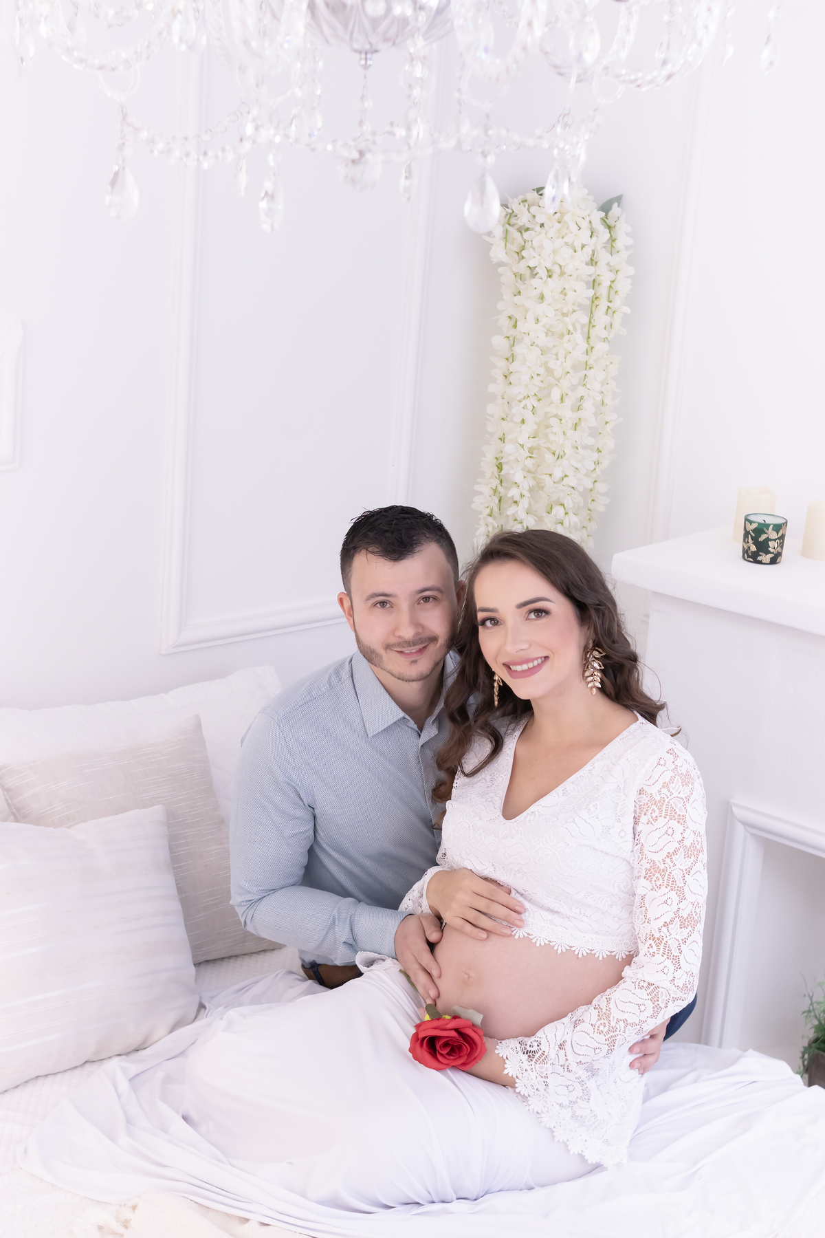 Ensaio da gestante Luana no estúdio. Fotografo em londrina especializado em ensaios de gestantes. Momento registrado pela fotografa Giscellayne - Gy Fotografia.