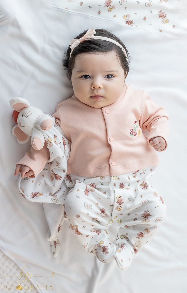 Ensaio de bebê. Foto para catálogo. Fotógrafo em Londrina especializado em ensaios de bebês e crianças!
Momento registrado pela fotógrafa Giscellayne | Gy fotografia 