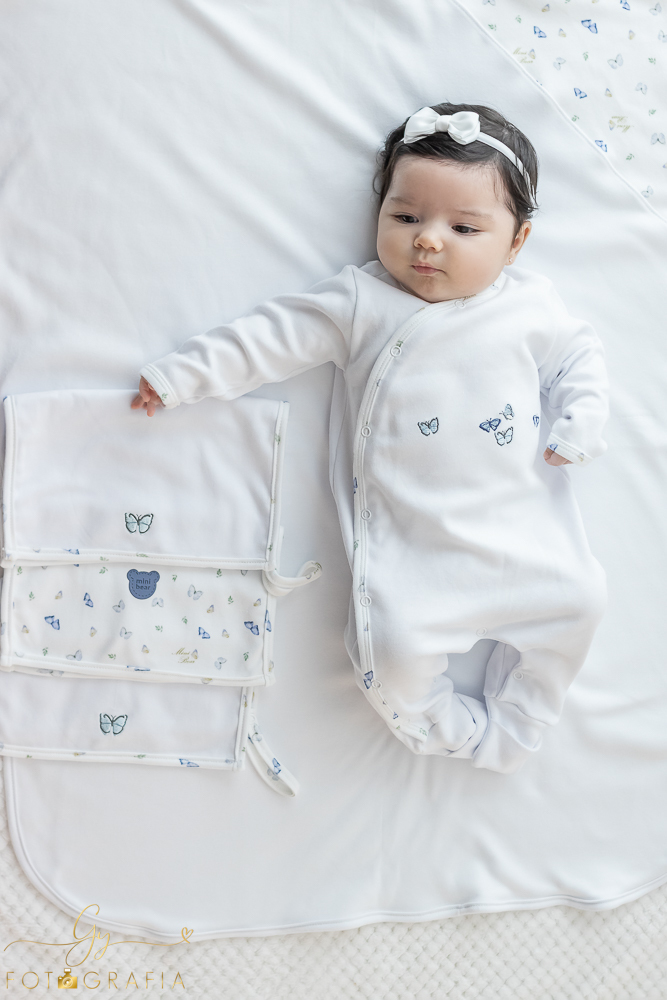 Ensaio de bebê. Foto para catálogo. Fotógrafo em Londrina especializado em ensaios de bebês e crianças!
Momento registrado pela fotógrafa Giscellayne | Gy fotografia 