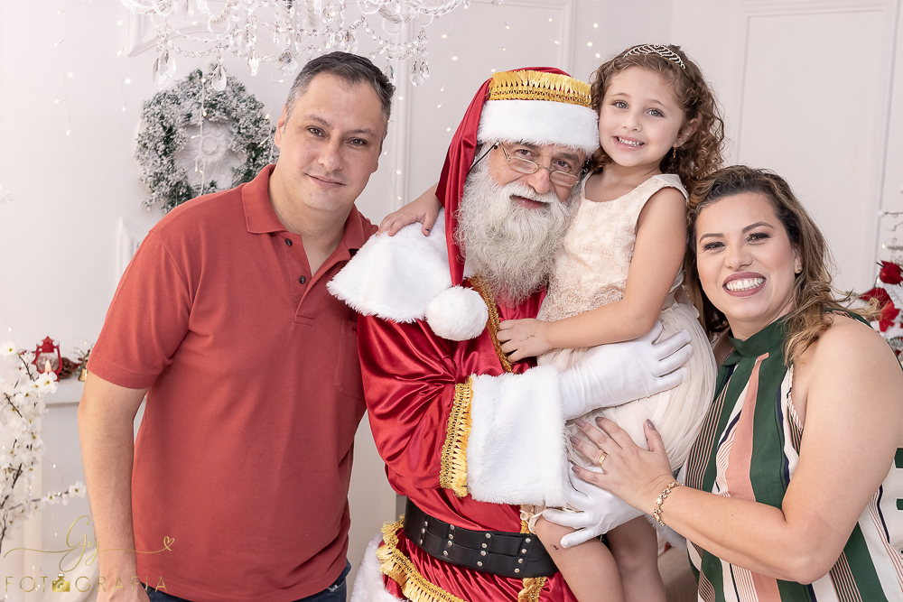 Ensaio de natal em londrina com Papai Noel. fotografo em londrina especializado em ensaios de bebes, crianças e família! 
Momento registrado pela fotografa Giscellayne - Gy Fotografia.