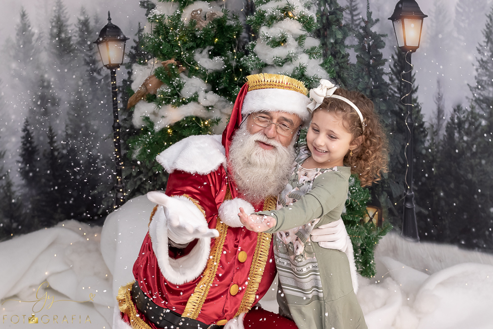 Ensaio de natal em londrina com Papai Noel. fotografo em londrina especializado em ensaios de bebes, crianças e família! 
Momento registrado pela fotografa Giscellayne - Gy Fotografia.