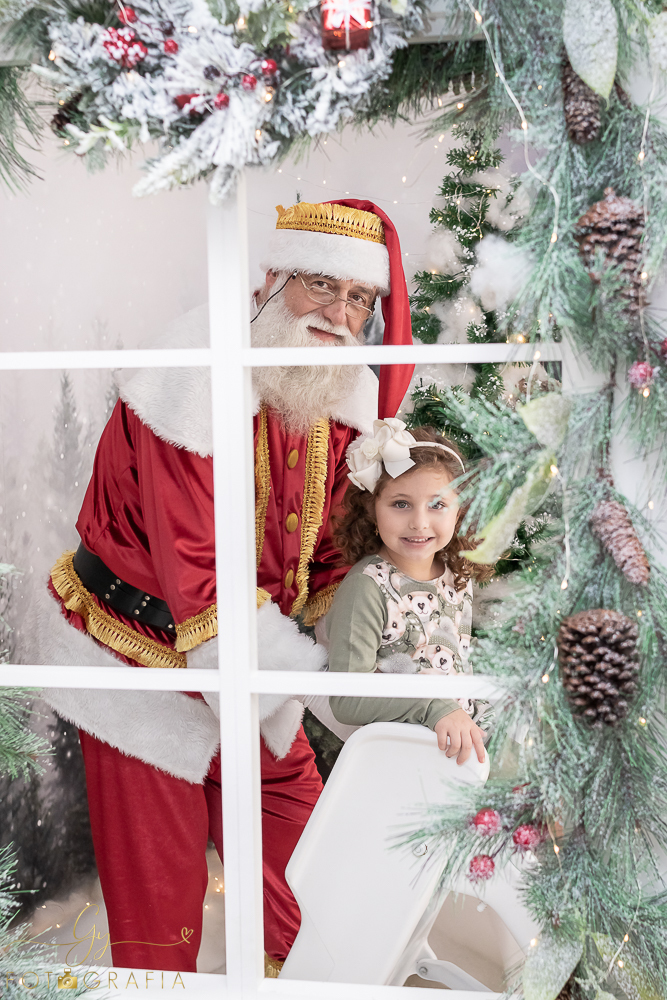 Ensaio de natal em londrina com Papai Noel. fotografo em londrina especializado em ensaios de bebes, crianças e família! 
Momento registrado pela fotografa Giscellayne - Gy Fotografia.