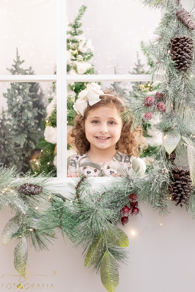 Ensaio de natal em londrina com Papai Noel. fotografo em londrina especializado em ensaios de bebes, crianças e família! 
Momento registrado pela fotografa Giscellayne - Gy Fotografia.
