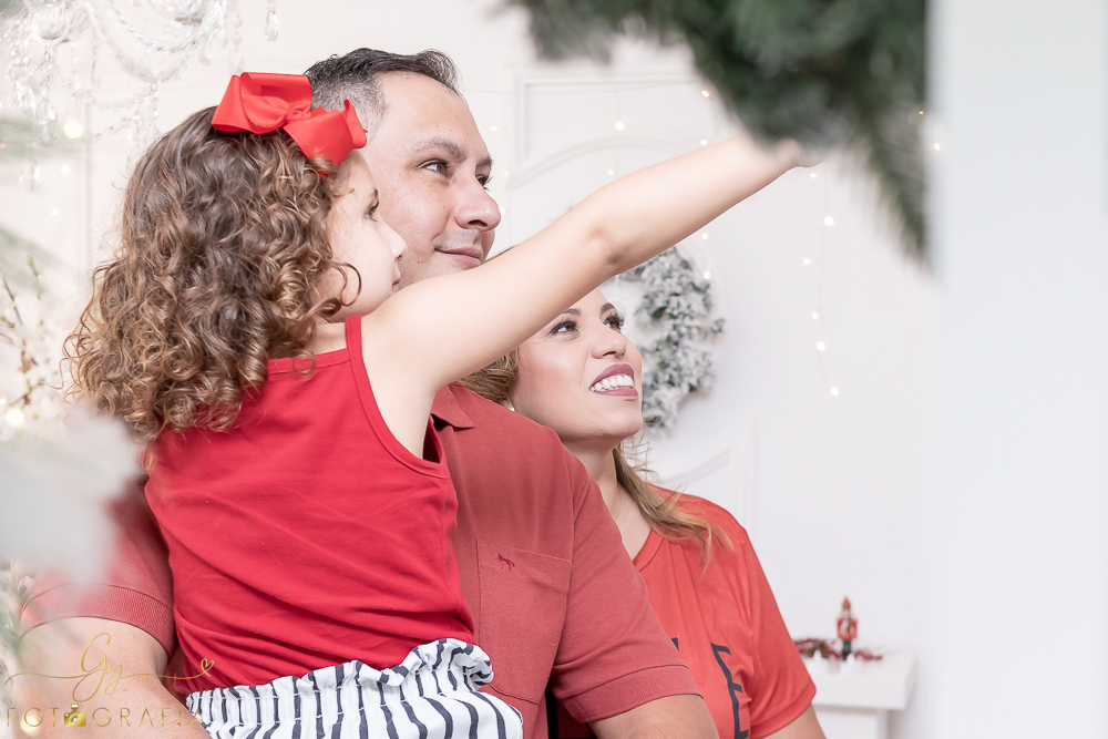 Ensaio de natal em londrina com Papai Noel. fotografo em londrina especializado em ensaios de bebes, crianças e família! 
Momento registrado pela fotografa Giscellayne - Gy Fotografia.