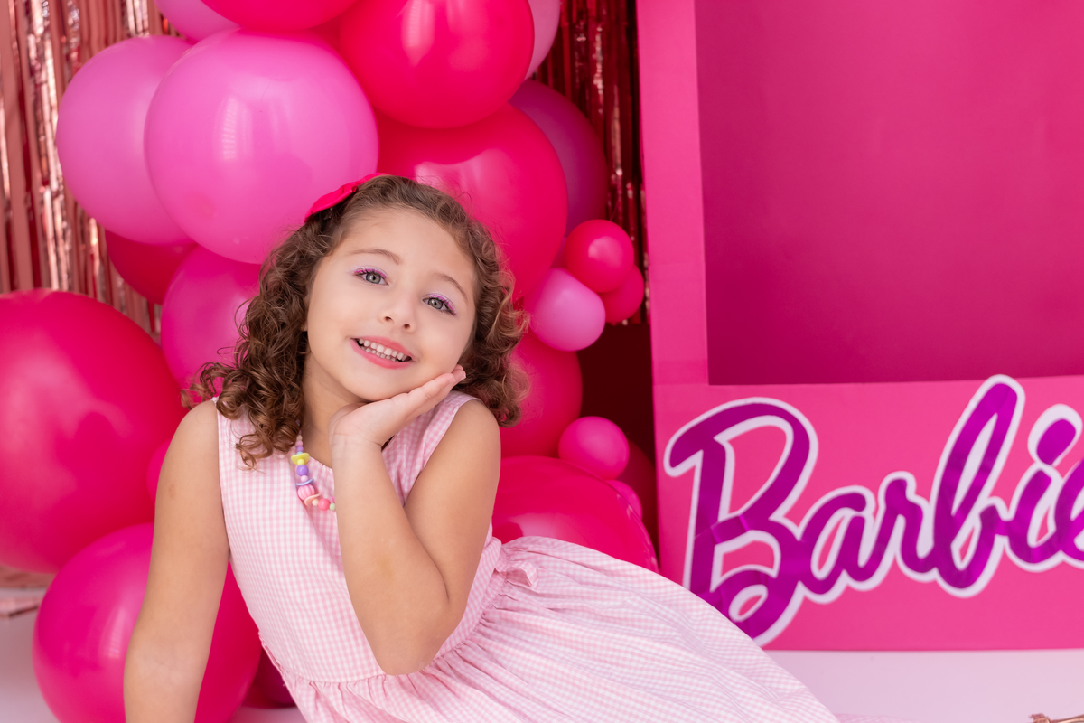 Ensaio Barbie em Londrina. Fotografo em londrina especializado em ensaios de bebes, crianças e adulto. Momento registrado pela fotografa Giscellayne - Gy fotografia