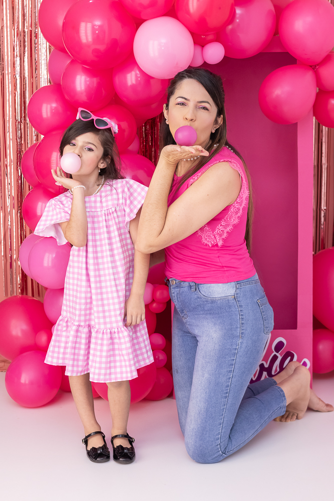 Ensaio Barbie em Londrina. Fotografo em londrina especializado em ensaios de bebes, crianças e adulto. Momento registrado pela fotografa Giscellayne - Gy fotografia