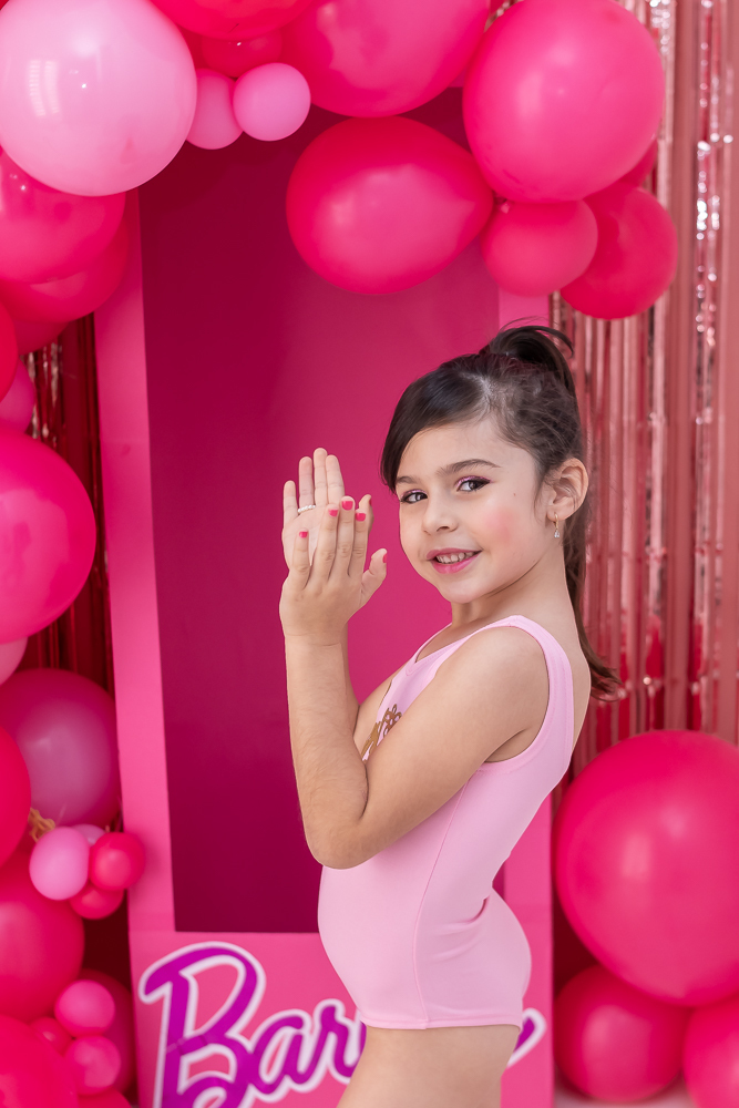 Ensaio Barbie em Londrina. Fotografo em londrina especializado em ensaios de bebes, crianças e adulto. Momento registrado pela fotografa Giscellayne - Gy fotografia