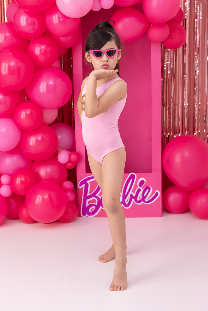 Ensaio Barbie em Londrina. Fotografo em londrina especializado em ensaios de bebes, crianças e adulto. Momento registrado pela fotografa Giscellayne - Gy fotografia