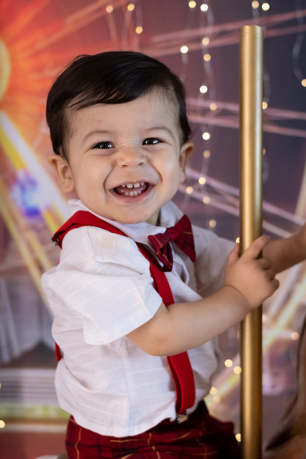 Mini ensaio de natal 2023. fotografo em londrina especializado em ensaios de bebes e crianças, um ensaio para a família toda! Momento registrado pela fotografa Giscellayne - Gy Fotografia.