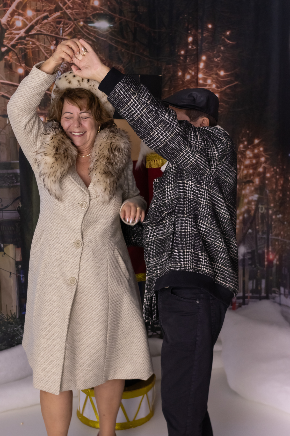 Mini ensaio especial de natal. momento registrado pela fotografa Giscellayne - Gy Fotografia. Fotografo especialista em ensaios de bebes e crianças. ensaio para toda a família de todas as idades