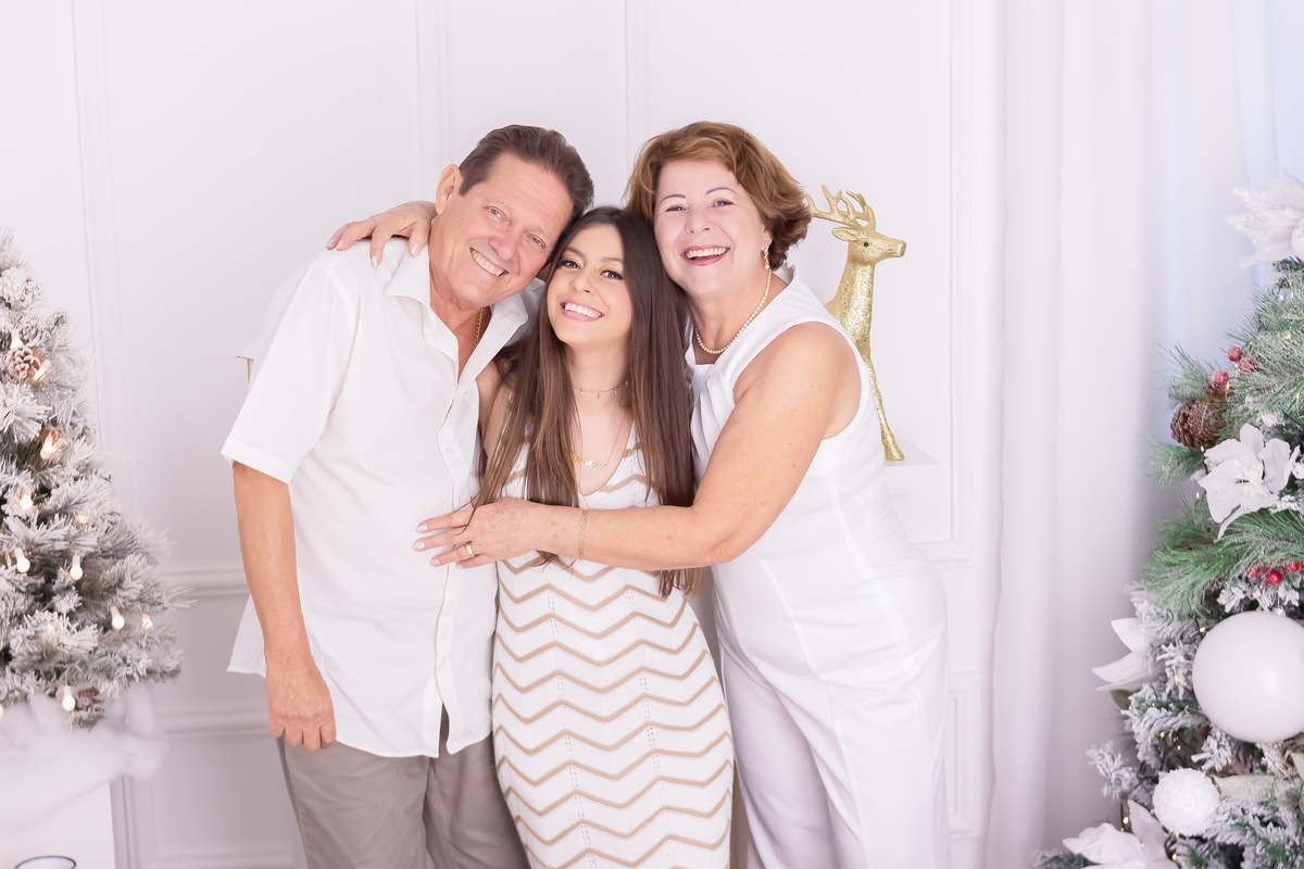 Mini ensaio especial de natal. momento registrado pela fotografa Giscellayne - Gy Fotografia. Fotografo especialista em ensaios de bebes e crianças. ensaio para toda a família de todas as idades