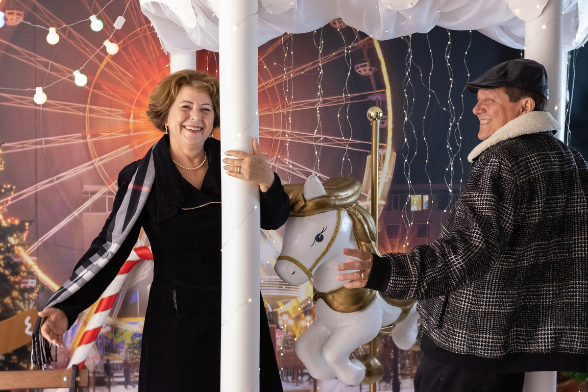 Mini ensaio especial de natal. momento registrado pela fotografa Giscellayne - Gy Fotografia. Fotografo especialista em ensaios de bebes e crianças. ensaio para toda a família de todas as idades