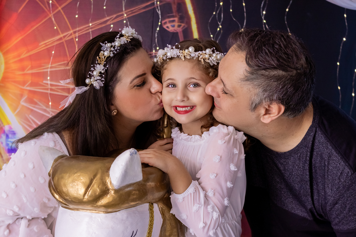 Mini ensaio especial de natal. momento registrado pela fotografa Giscellayne - Gy Fotografia. Fotografo especialista em ensaios de bebes e crianças. ensaio para toda a família de todas as idades