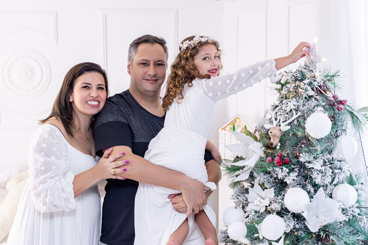 Mini ensaio especial de natal. momento registrado pela fotografa Giscellayne - Gy Fotografia. Fotografo especialista em ensaios de bebes e crianças. ensaio para toda a família de todas as idades