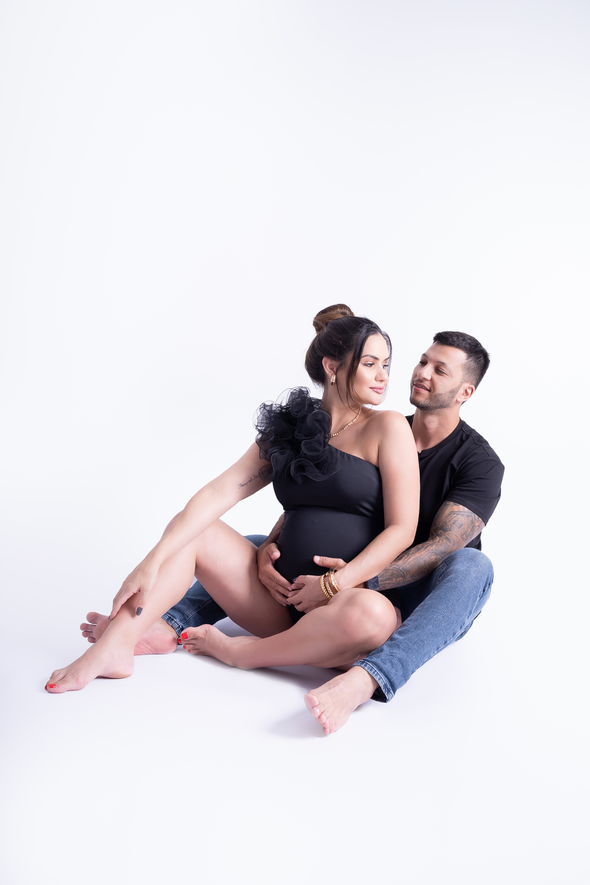 Ensaio de gestante da Priscila Delalibera empresária da loja Pryxx realizada no estúdio Gy fotografia em Londrina. A espera de Francisco.