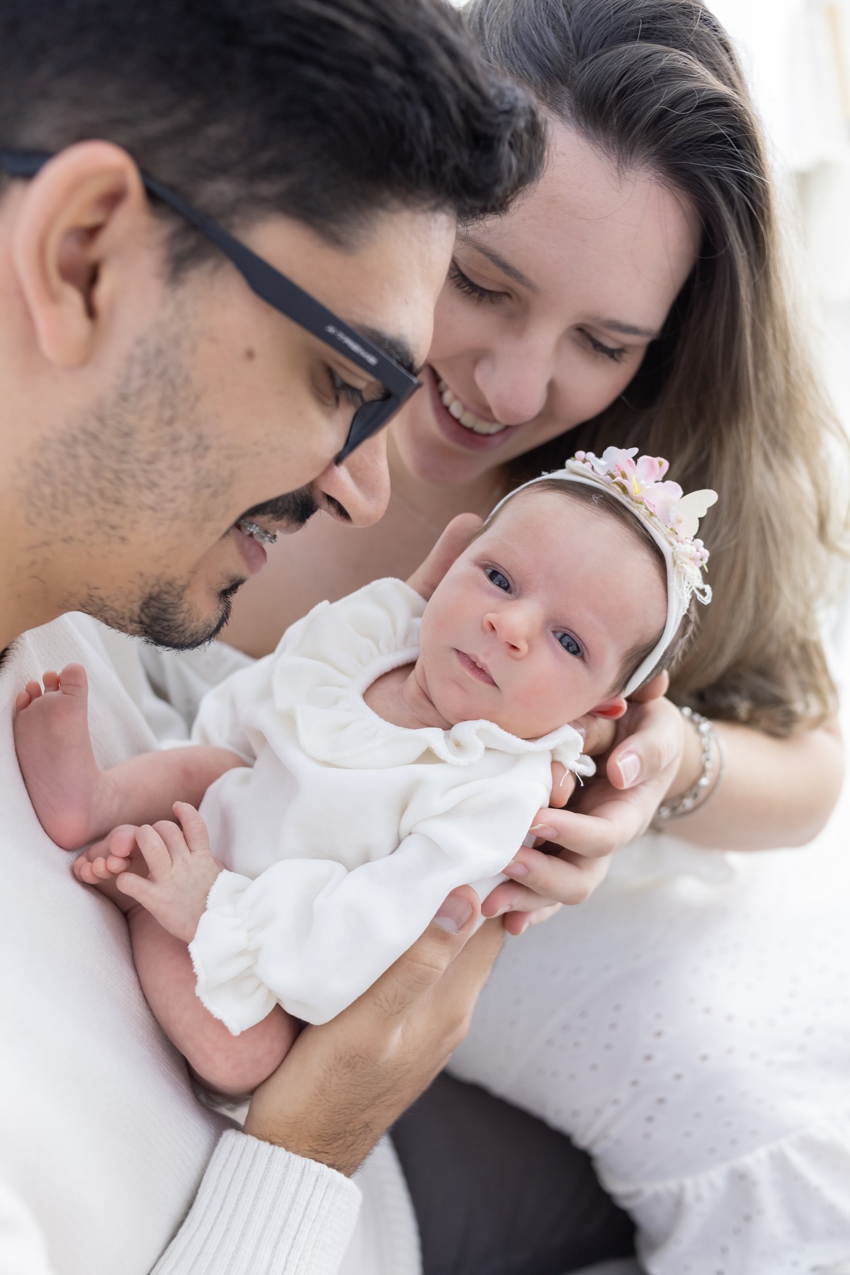 Ensaio de newborn em estudio. Fotografo em londrina especializado em ensaios de bebes e crianças. Momento registrado pela fotografa Giscellayne.