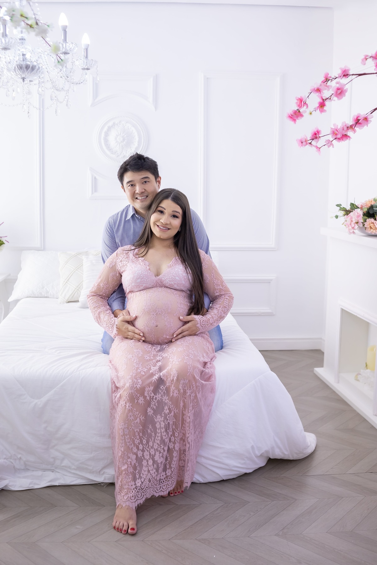 Ensaio de gestante em estudio. Fotografo em londrina especializado em ensaios de bebes e crianças. Momento registrado pela fotografa Giscellayne.