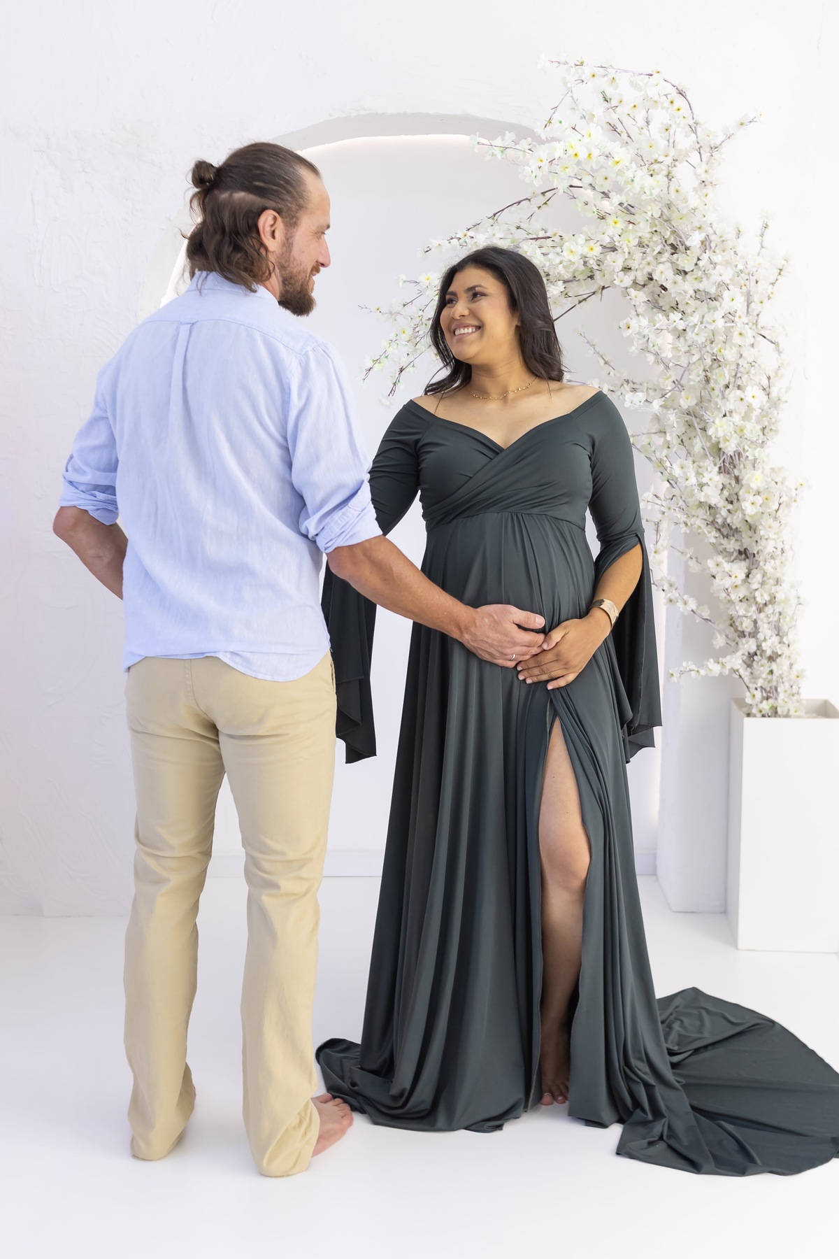 Ensaio de gestante em estudio. Fotografo em londrina especializado em ensaios de bebes e crianças. Momento registrado pela fotografa Giscellayne.