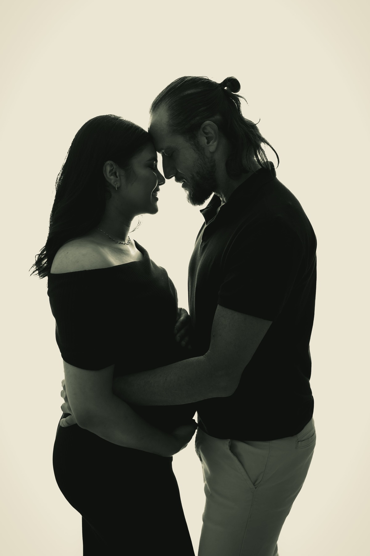 Ensaio de gestante em estudio. Fotografo em londrina especializado em ensaios de bebes e crianças. Momento registrado pela fotografa Giscellayne.