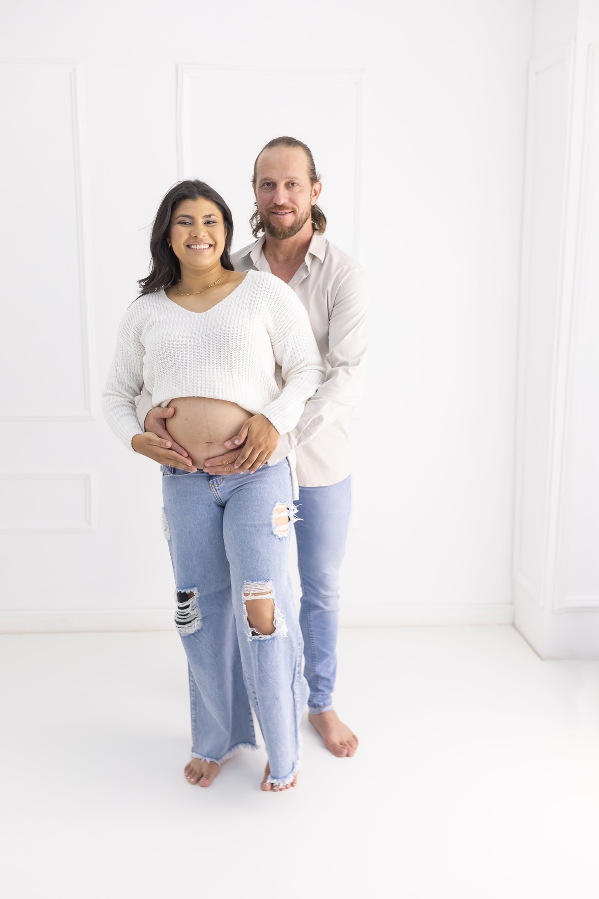 Ensaio de gestante em estudio. Fotografo em londrina especializado em ensaios de bebes e crianças. Momento registrado pela fotografa Giscellayne.