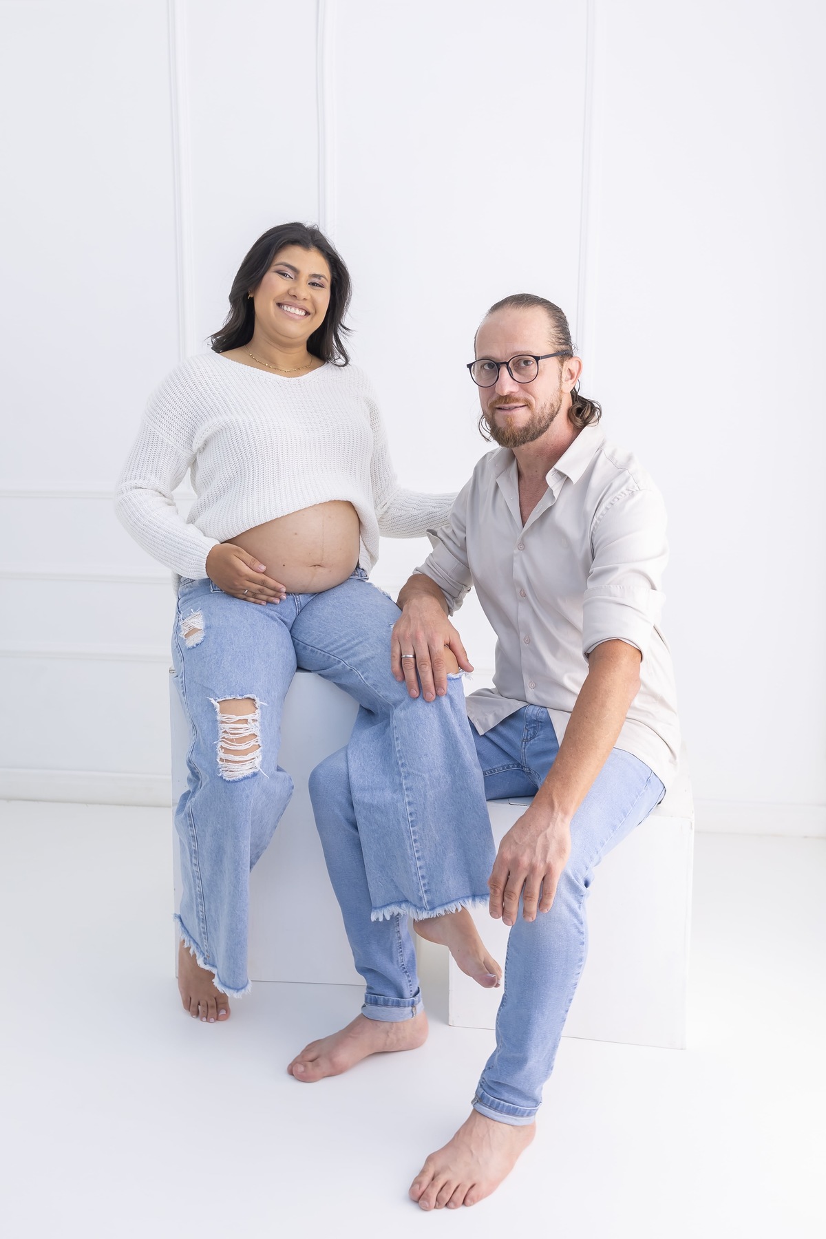 Ensaio de gestante em estudio. Fotografo em londrina especializado em ensaios de bebes e crianças. Momento registrado pela fotografa Giscellayne.