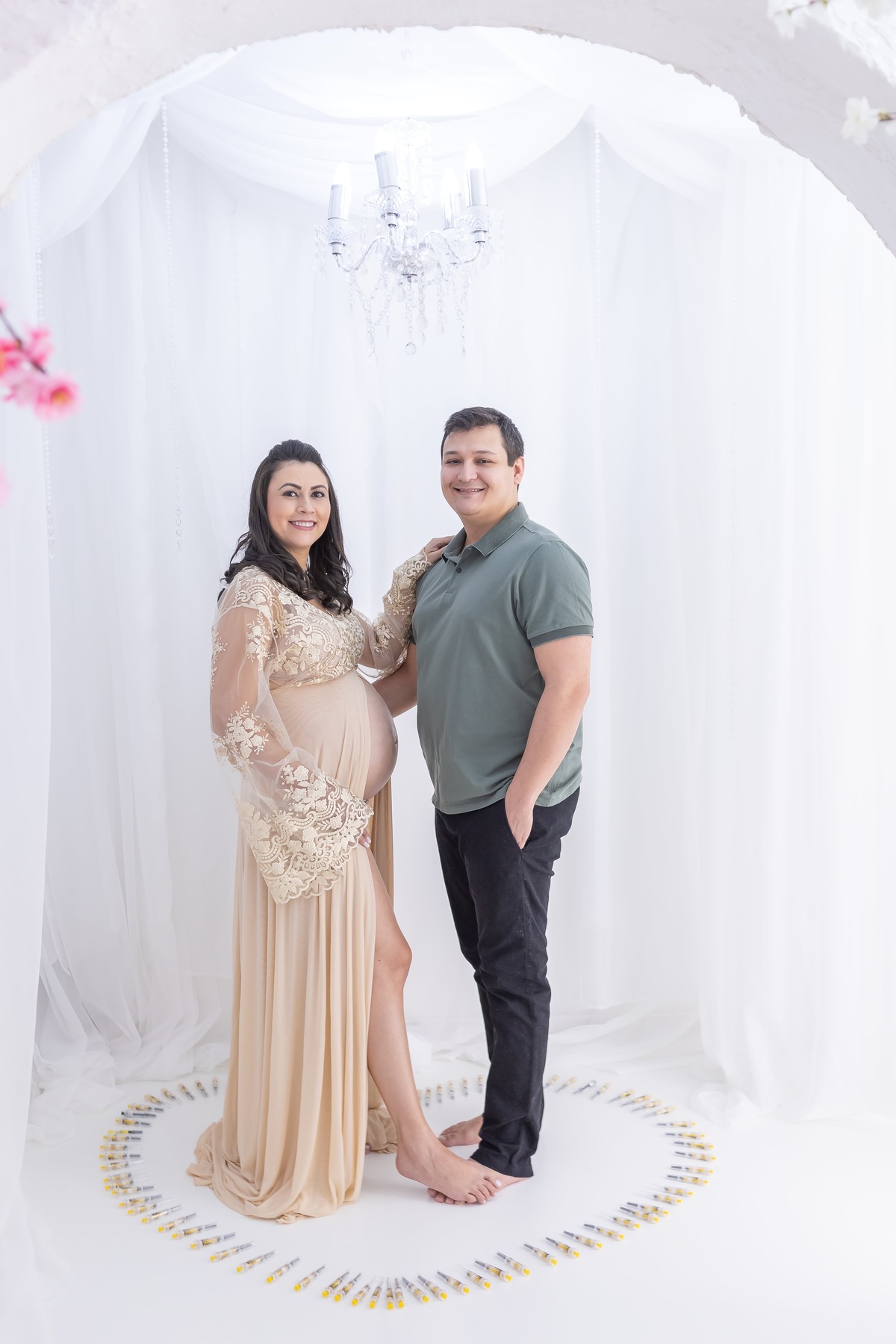 Ensaio de gestante em estudio. Fotografo em londrina especializado em ensaios de bebes e crianças. Momento registrado pela fotografa Giscellayne.