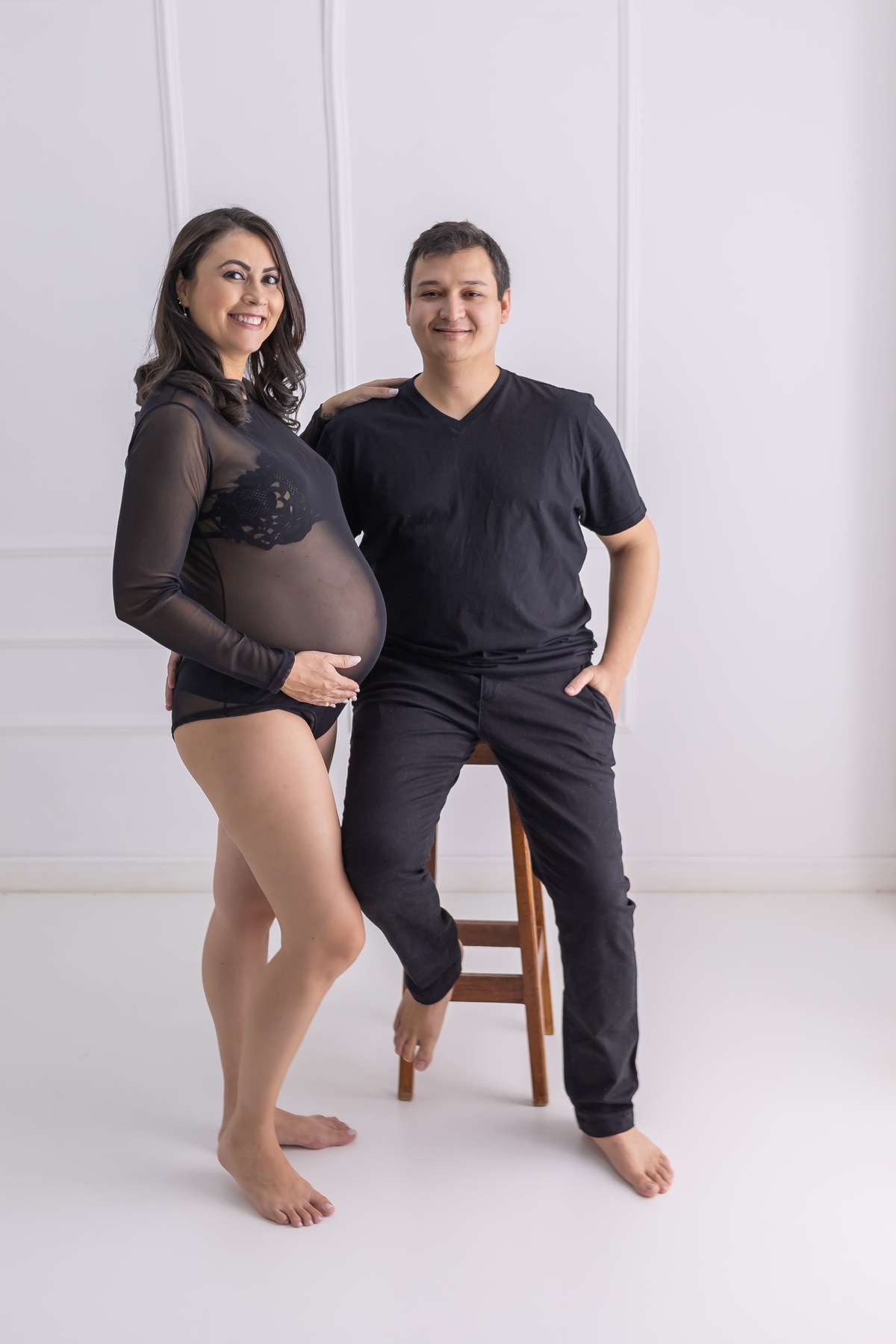 Ensaio de gestante em estudio. Fotografo em londrina especializado em ensaios de bebes e crianças. Momento registrado pela fotografa Giscellayne.