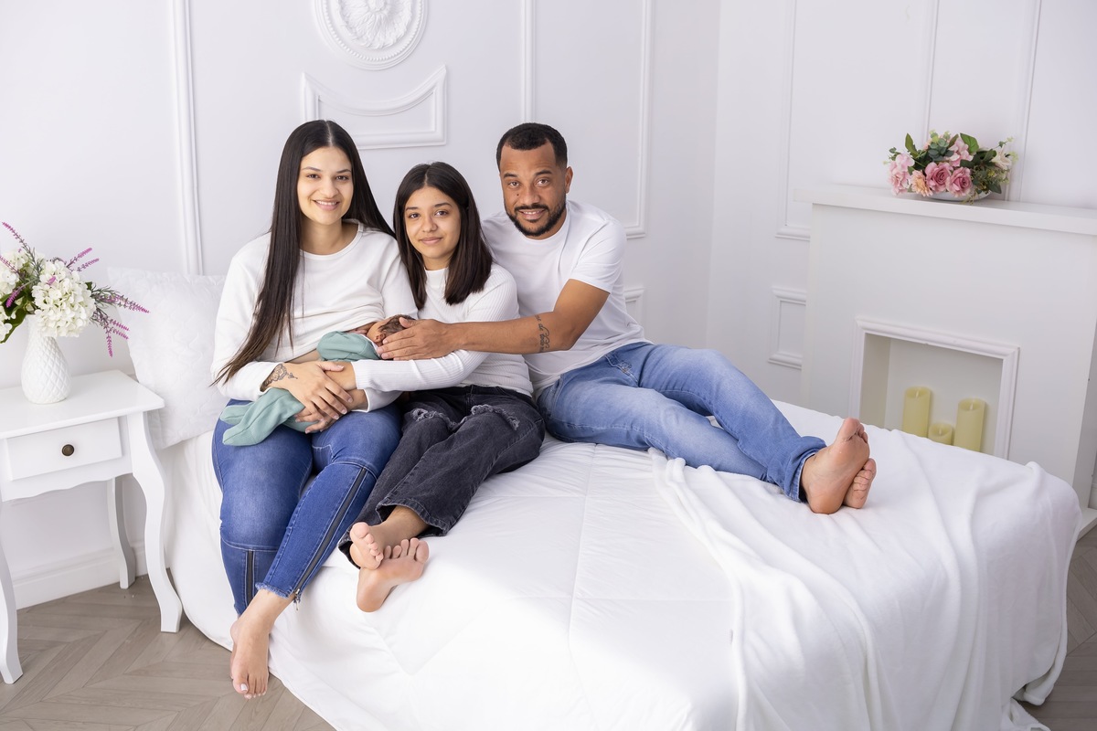 Ensaio de acompanhamento em estudio. Fotografo em londrina especializado em ensaios de bebes e crianças. Momento registrado pela fotografa Giscellayne.