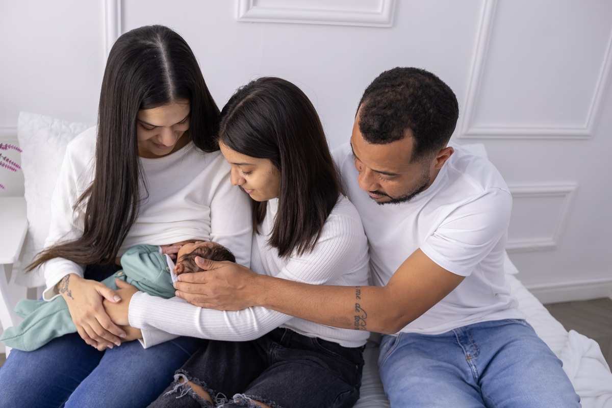 Ensaio de acompanhamento em estudio. Fotografo em londrina especializado em ensaios de bebes e crianças. Momento registrado pela fotografa Giscellayne.
