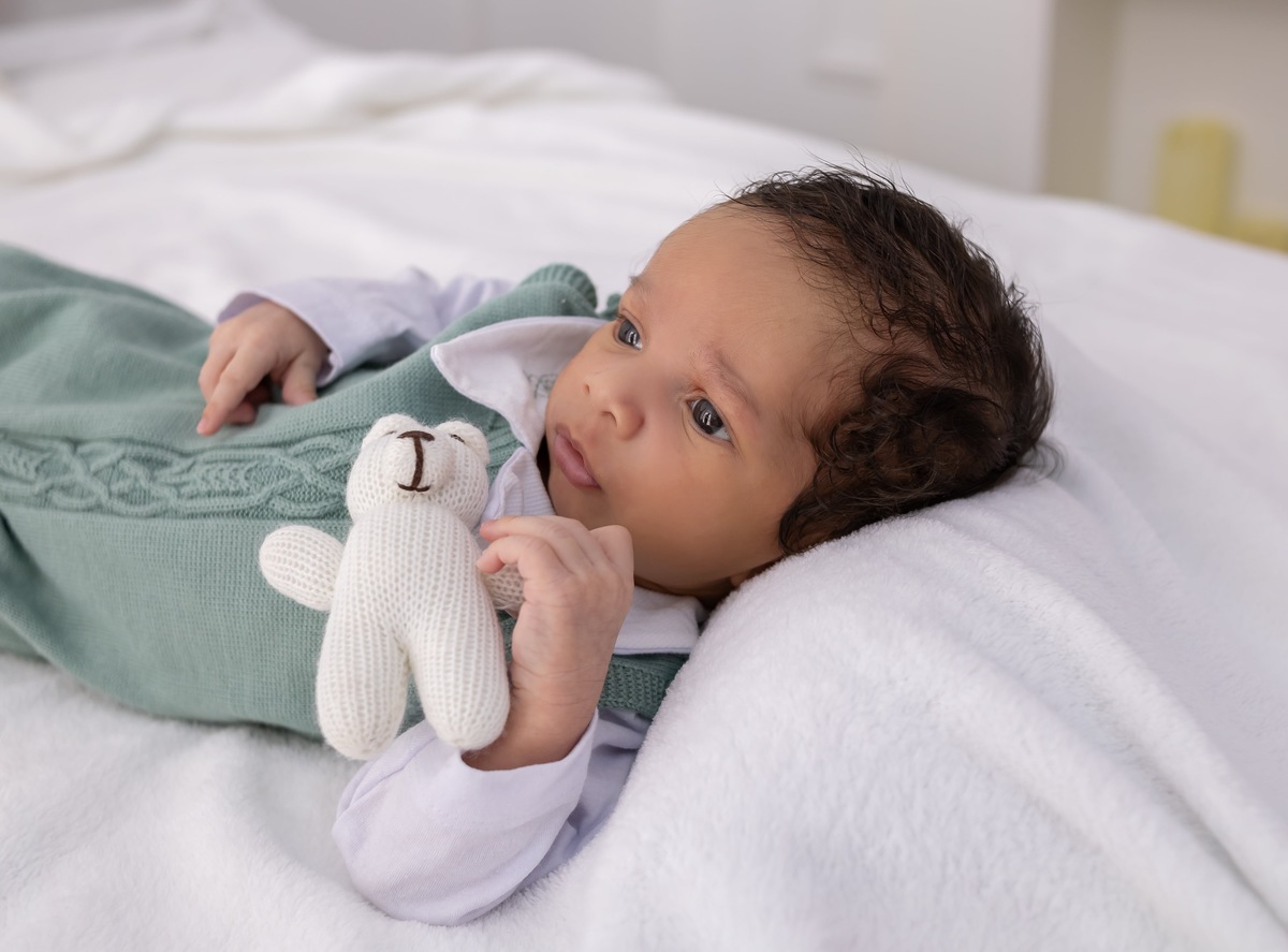 Ensaio de acompanhamento em estudio. Fotografo em londrina especializado em ensaios de bebes e crianças. Momento registrado pela fotografa Giscellayne.
