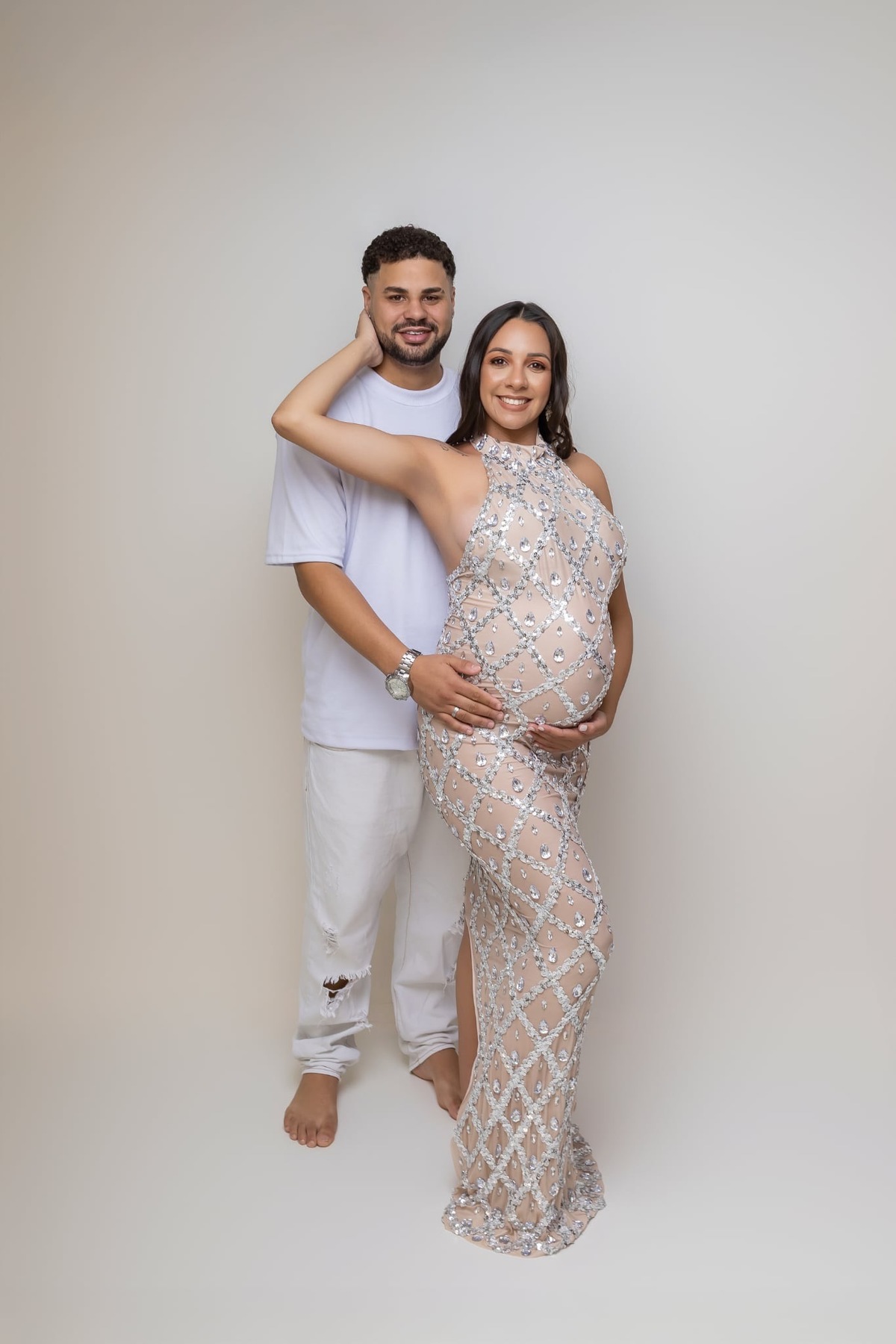 Ensaio de gestante em estúdio. Fotografo em Londrina especializado em ensaios de bebes, família e crianças. Momento registrado pela fotografa Giscellayne.