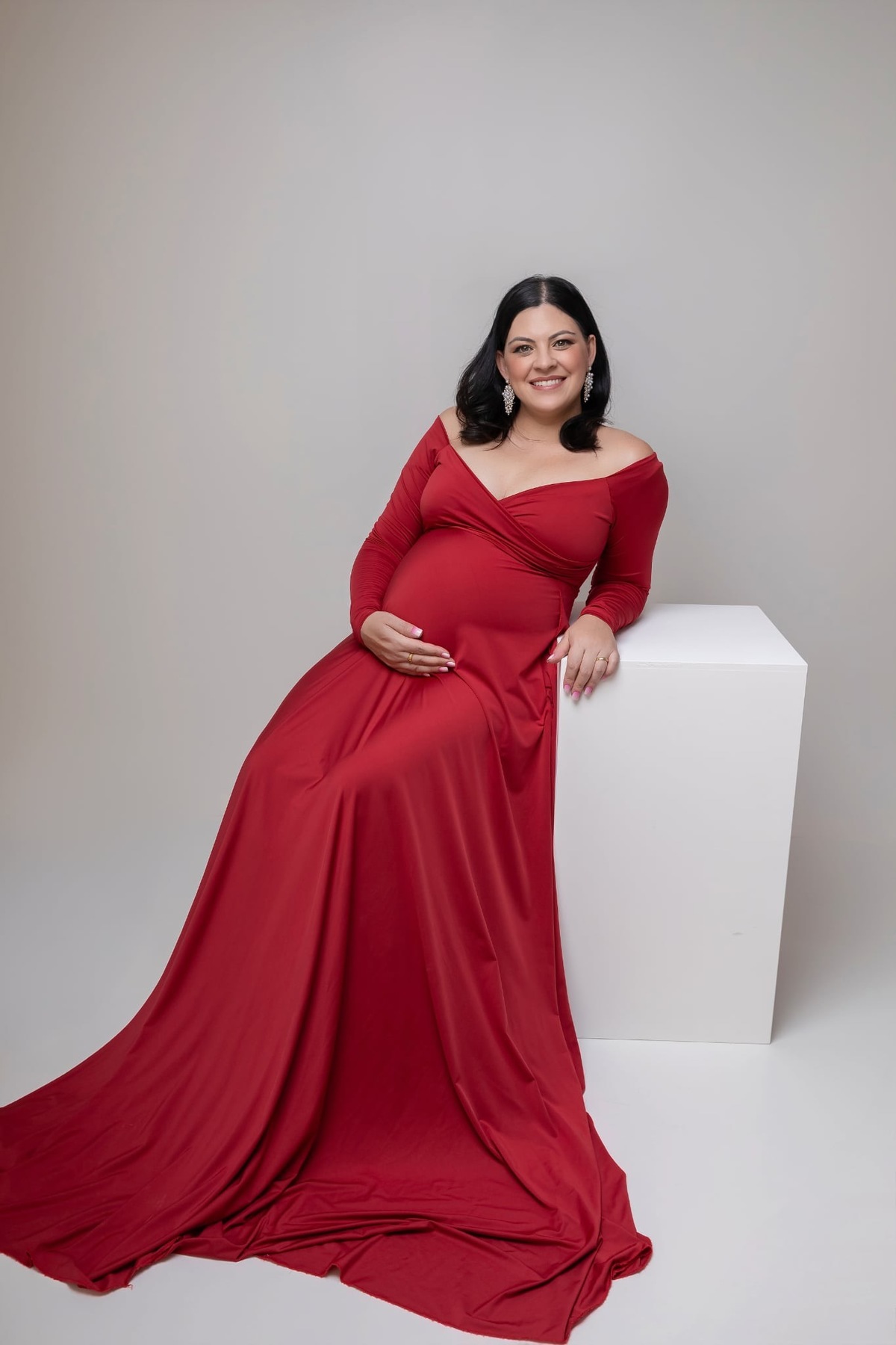 Ensaio de gestante em estúdio. Fotografo em Londrina especializado em ensaios de bebes, família e crianças. Momento registrado pela fotografa Giscellayne.