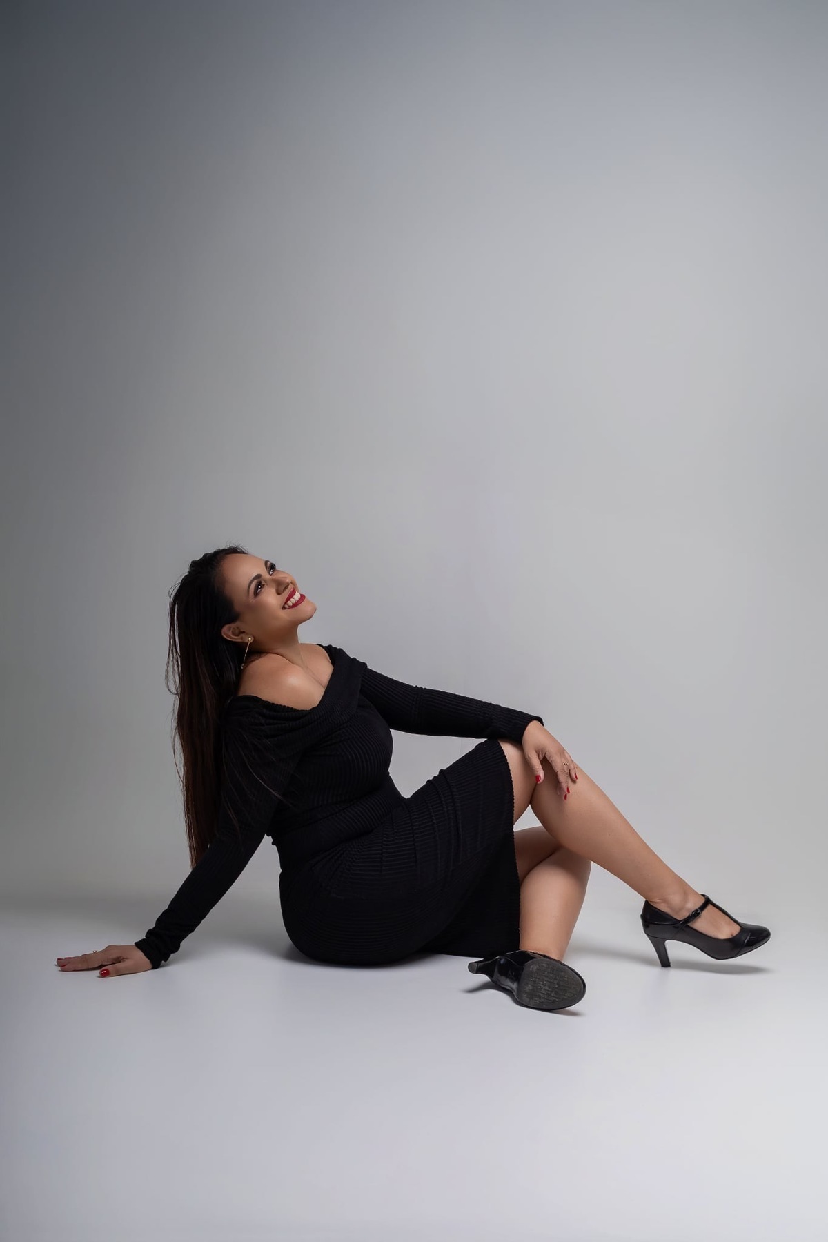 Ensaio feminino em estúdio. Fotografo em Londrina especializado em ensaios de bebes, família e crianças. Momento registrado pela fotografa Giscellayne.